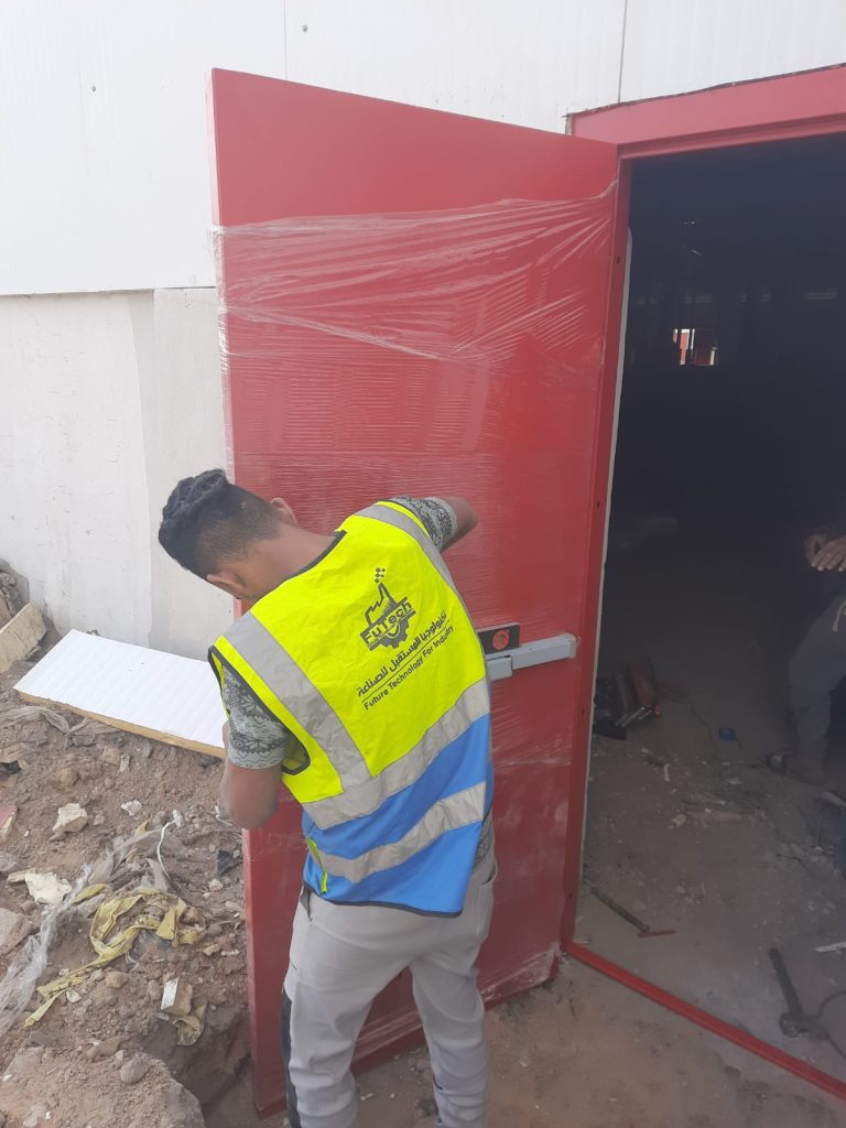 باب طوارئ مقاوم للحريق 120 دقيقة